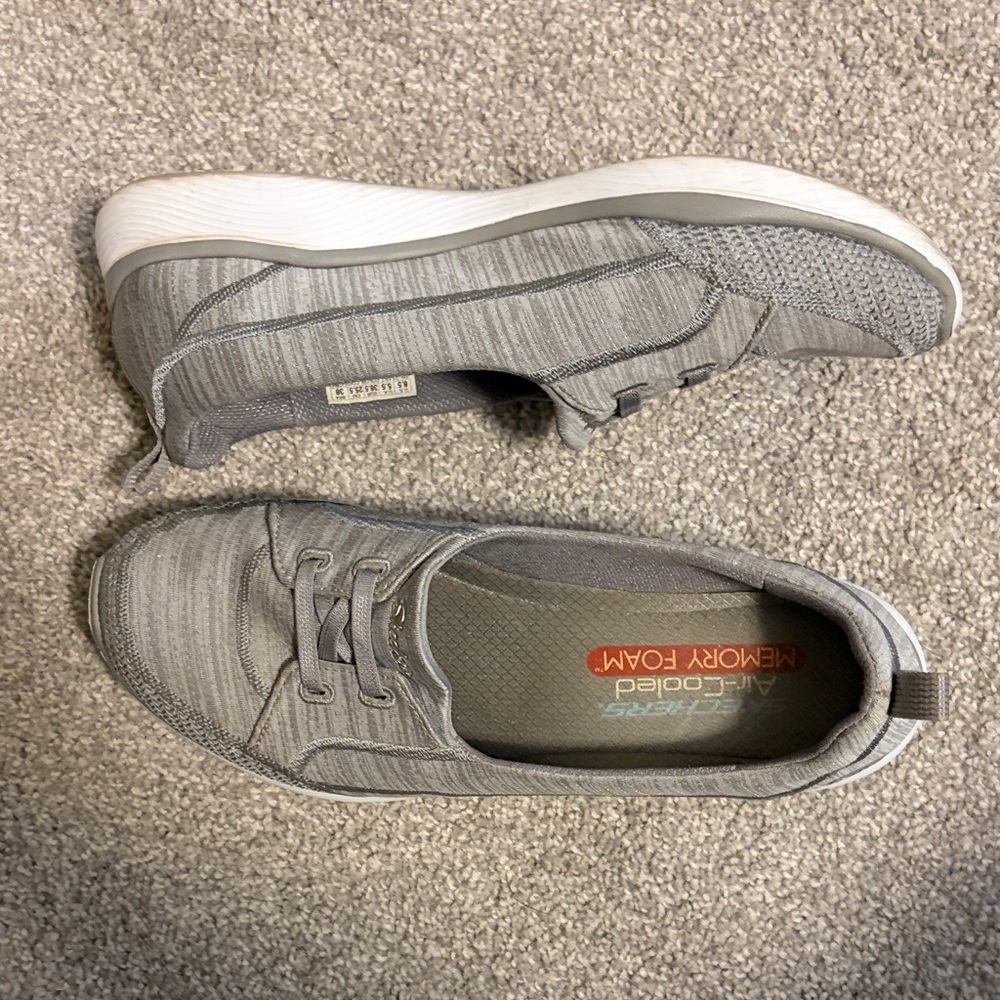 Skechers Women's Gray Knit Sneakers
